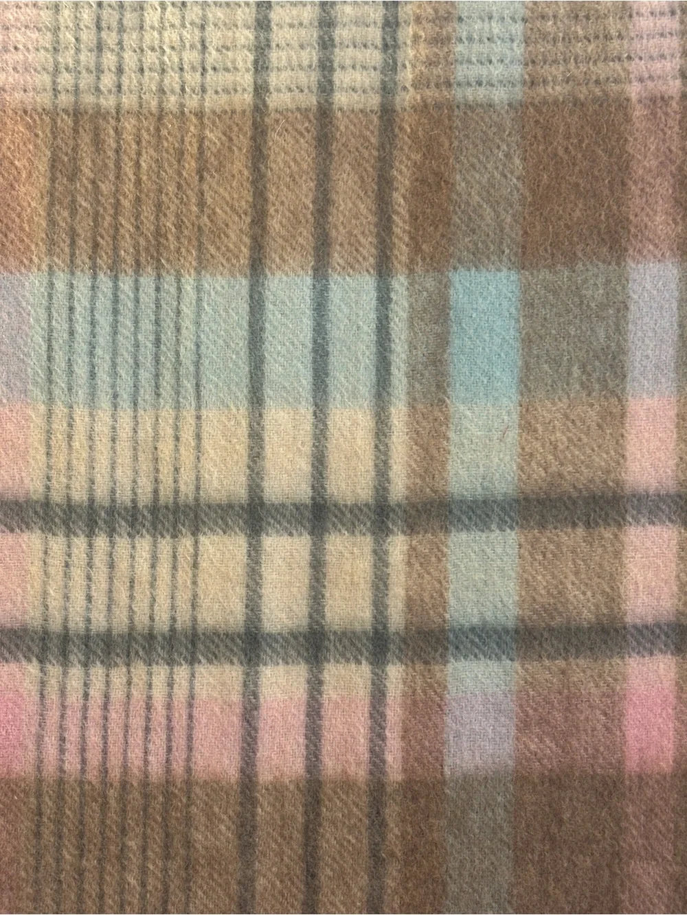 Naturally Bloomingdale’s 100% Cashmere Plaid Fringe Scarf Made in Germany